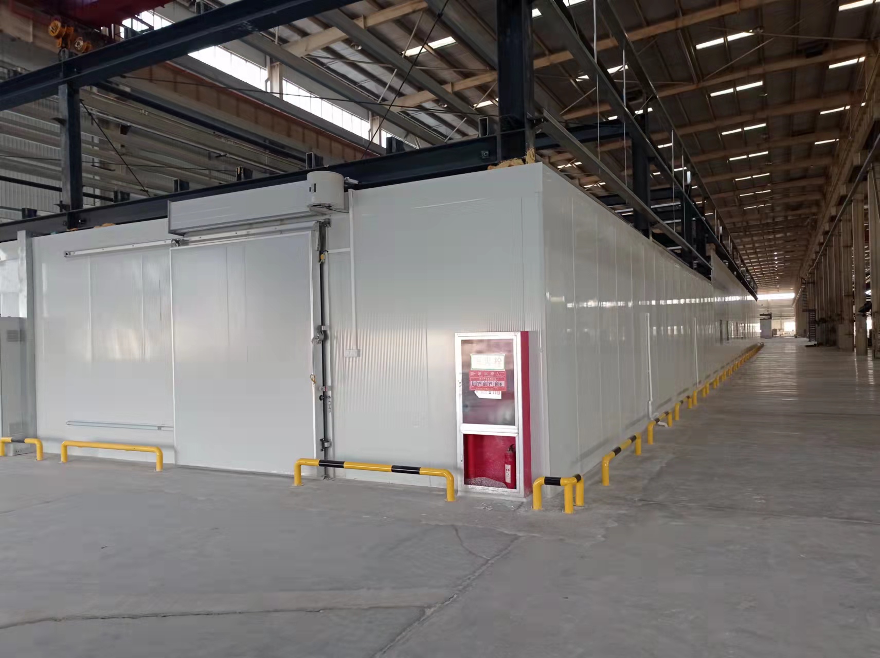 江蘇-18℃原料配件低溫冷庫設(shè)計建造工程 江蘇-18℃原料配件低溫冷庫設(shè)計建造工程