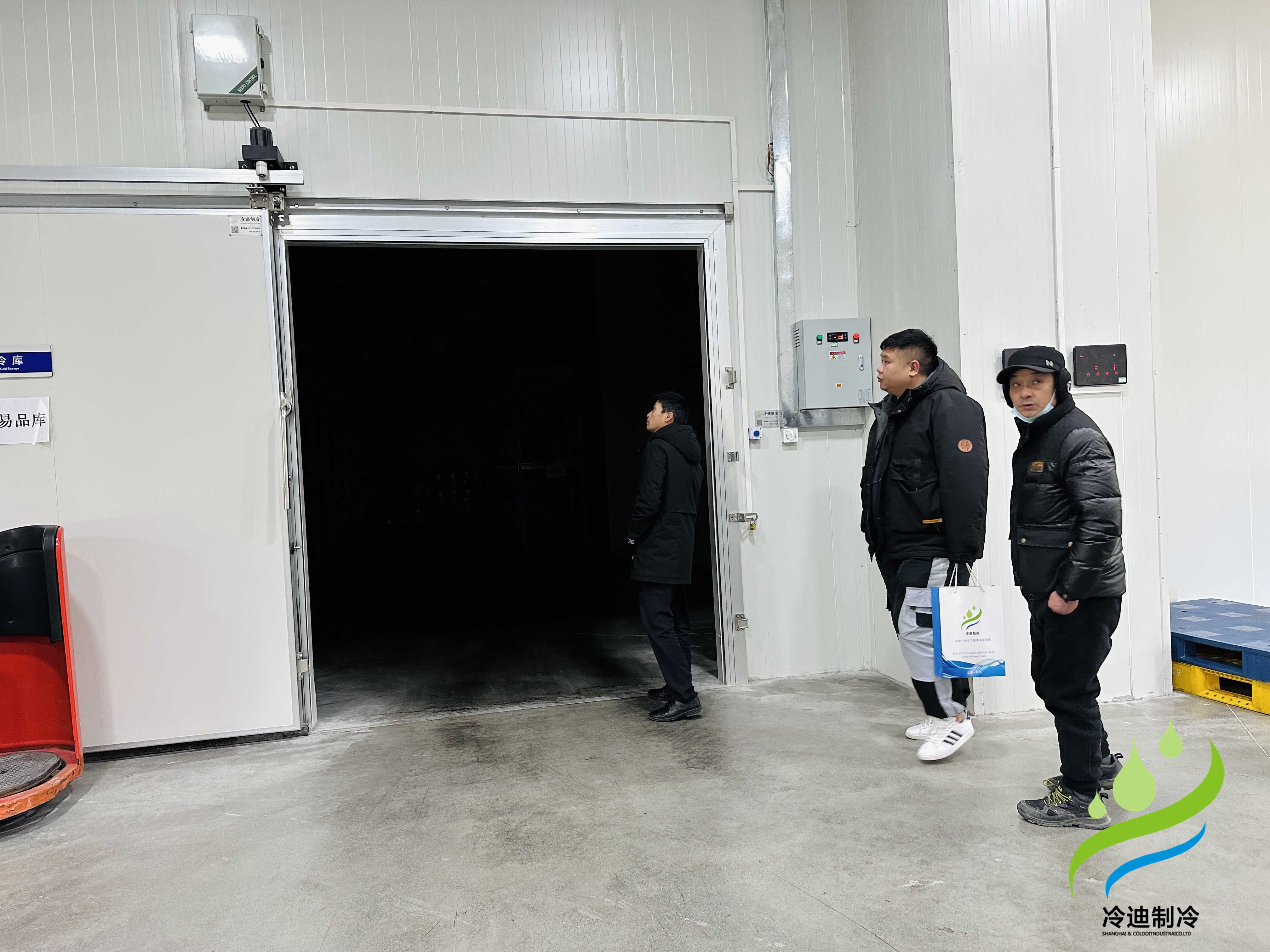 建造大型冷鏈物流冷庫造價(jià)多少錢一平米？